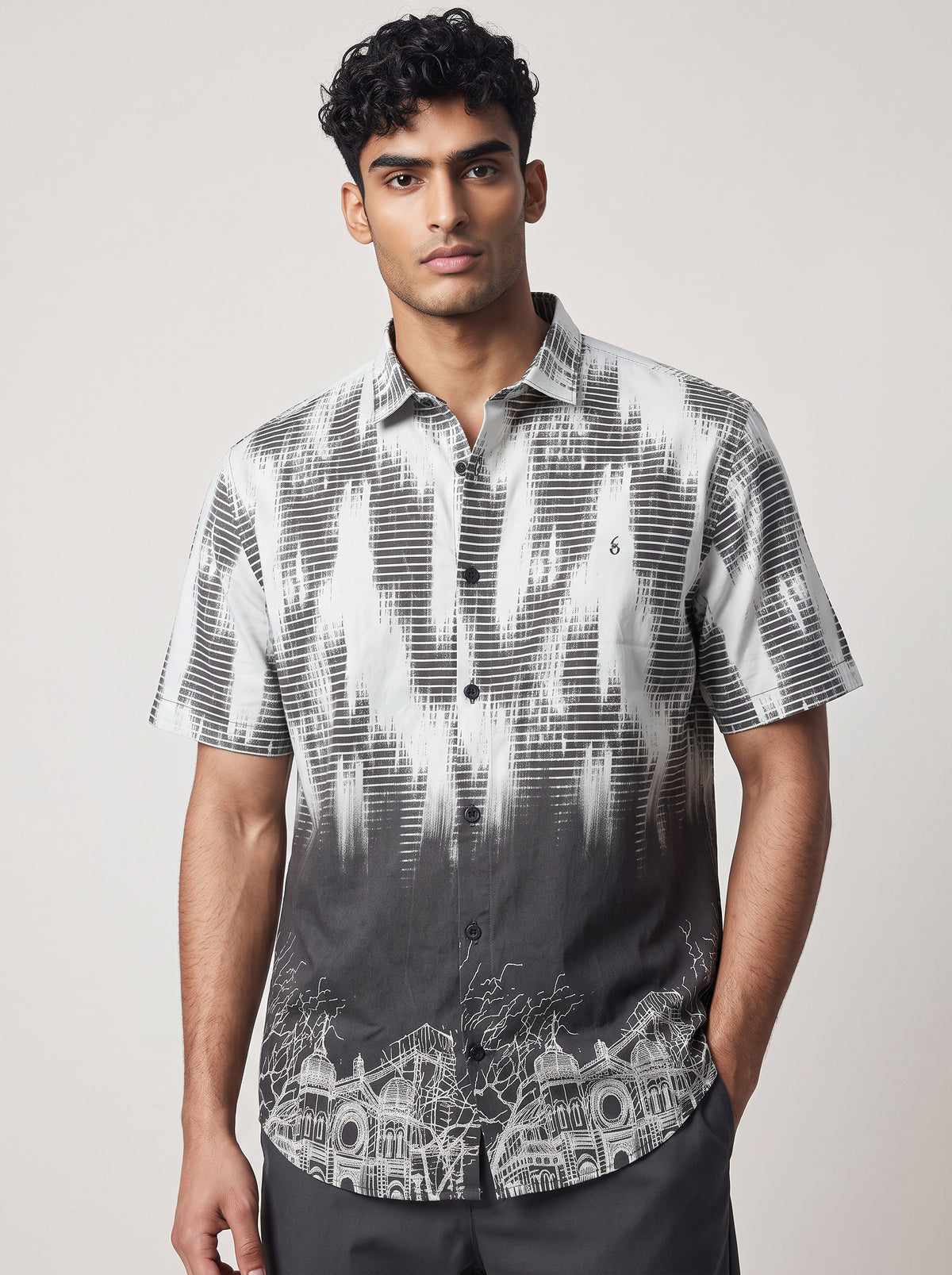 Half sleeve bottom print shirt